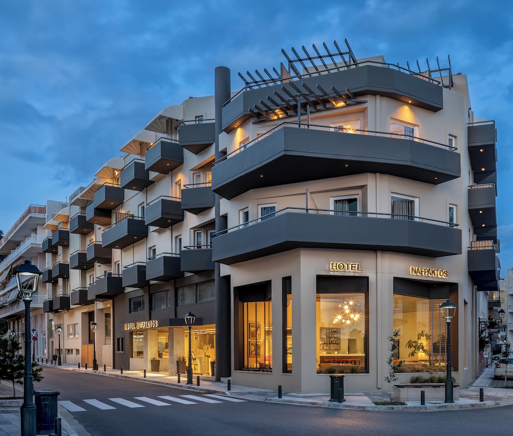 Nafpaktos Hotel 3/76