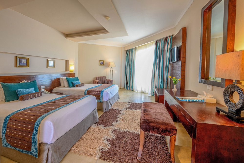 Amwaj Beach Club Abu Soma 10/50