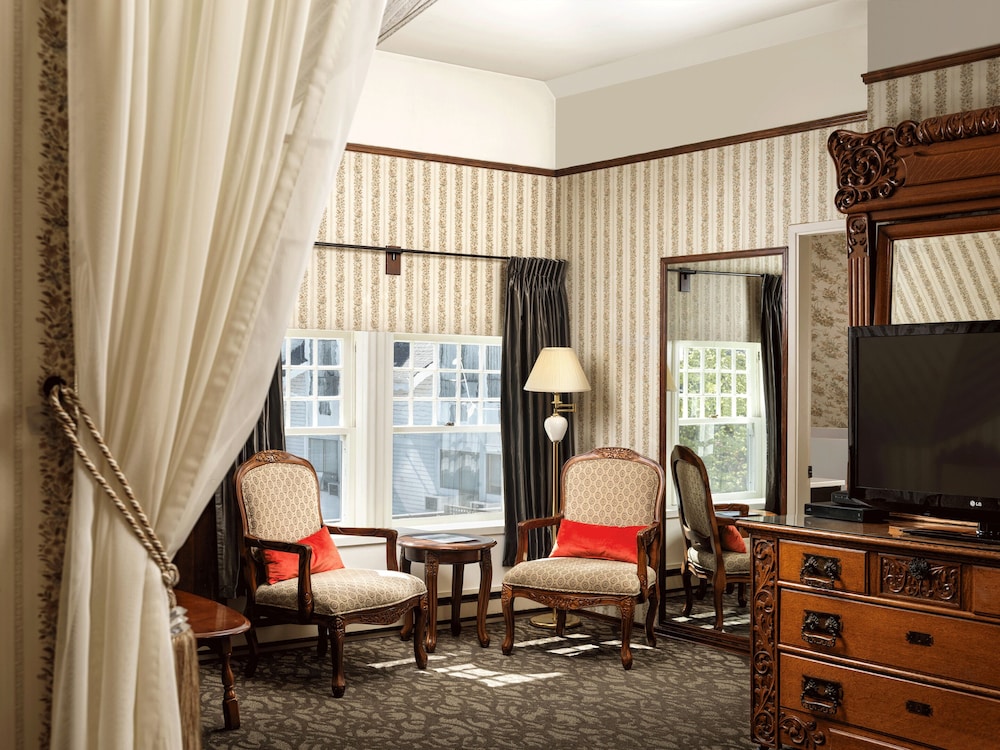 Pendray Inn and Tea House 45/55