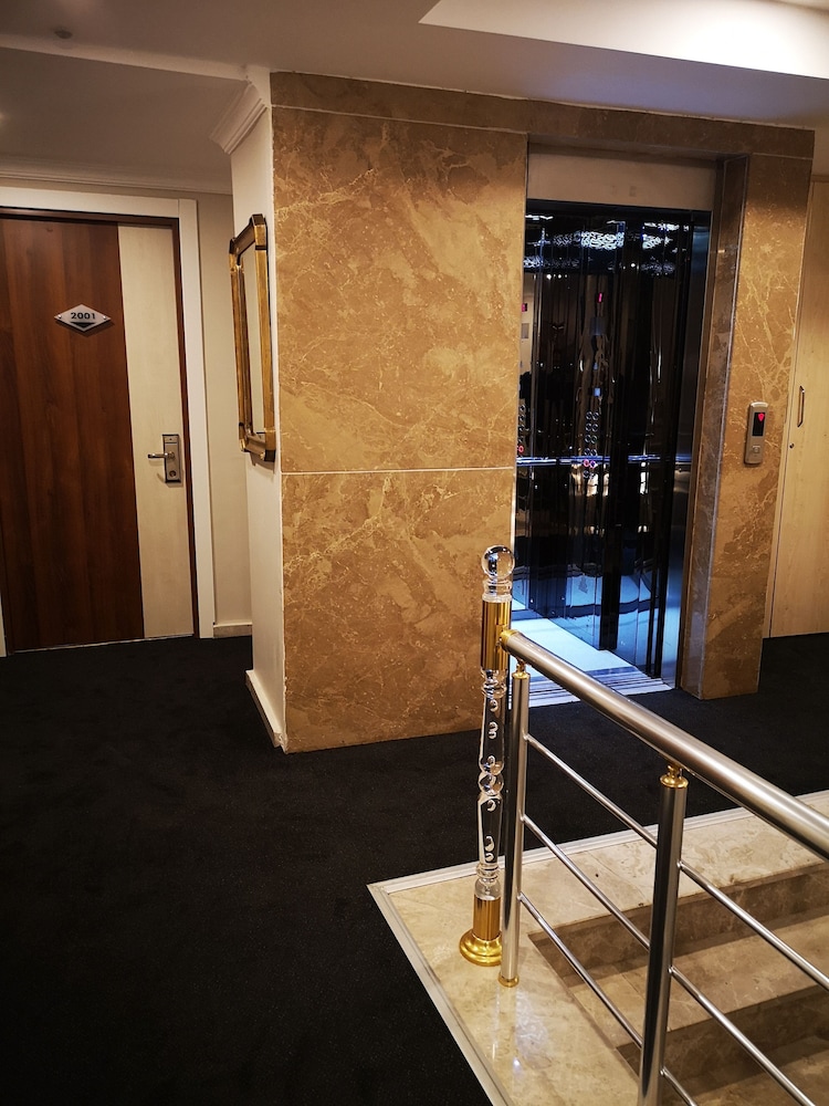 Angel's Garden Hotel 39/69
