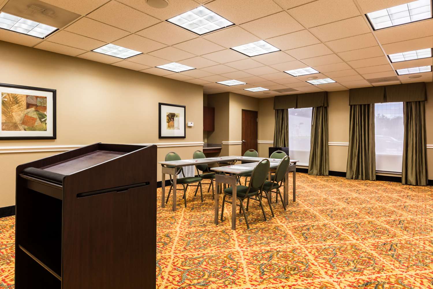 Comfort Suites Westchase Houston Energy Corridor 47/54