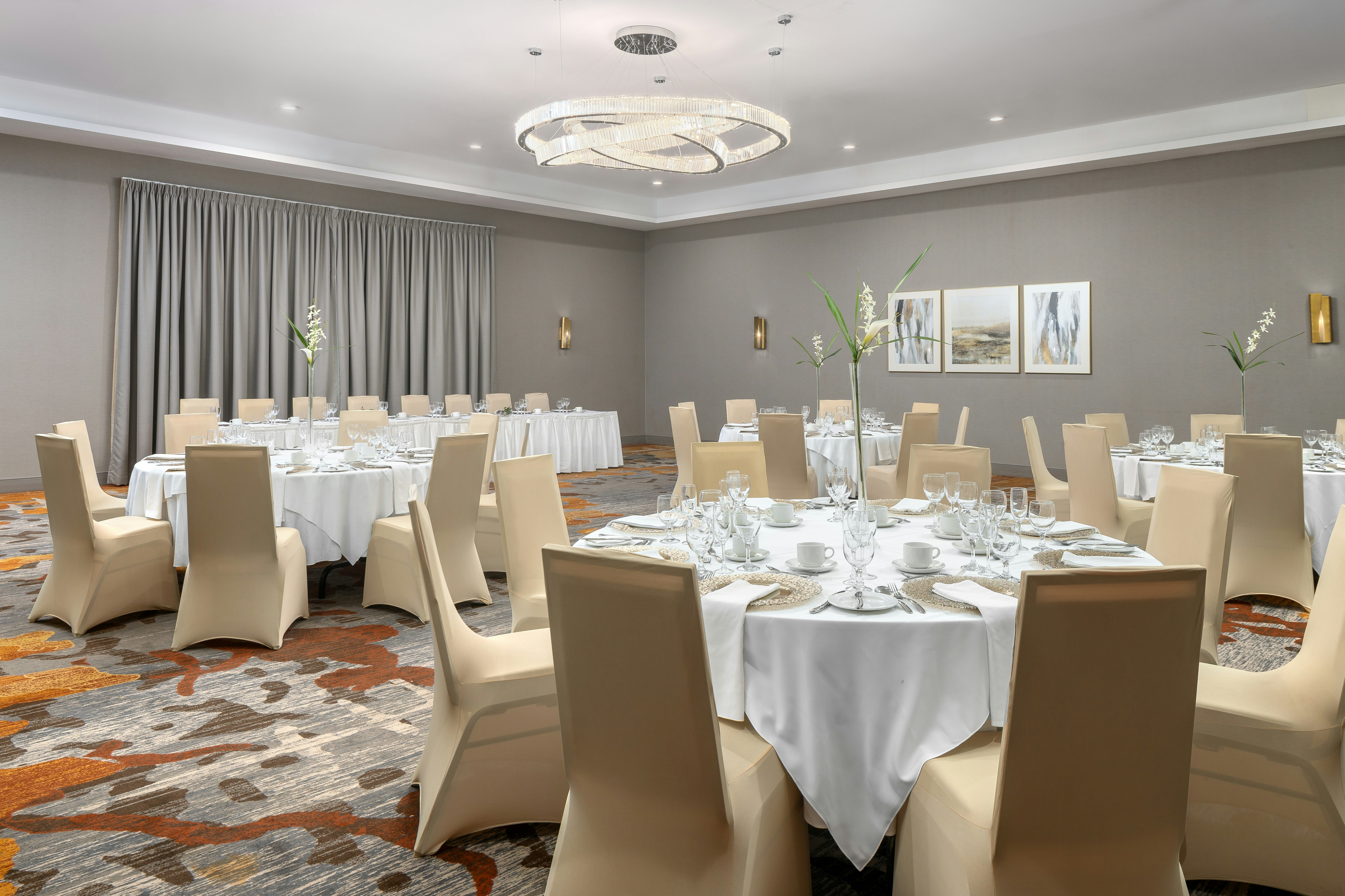 DoubleTree by Hilton Kitchener 32/36