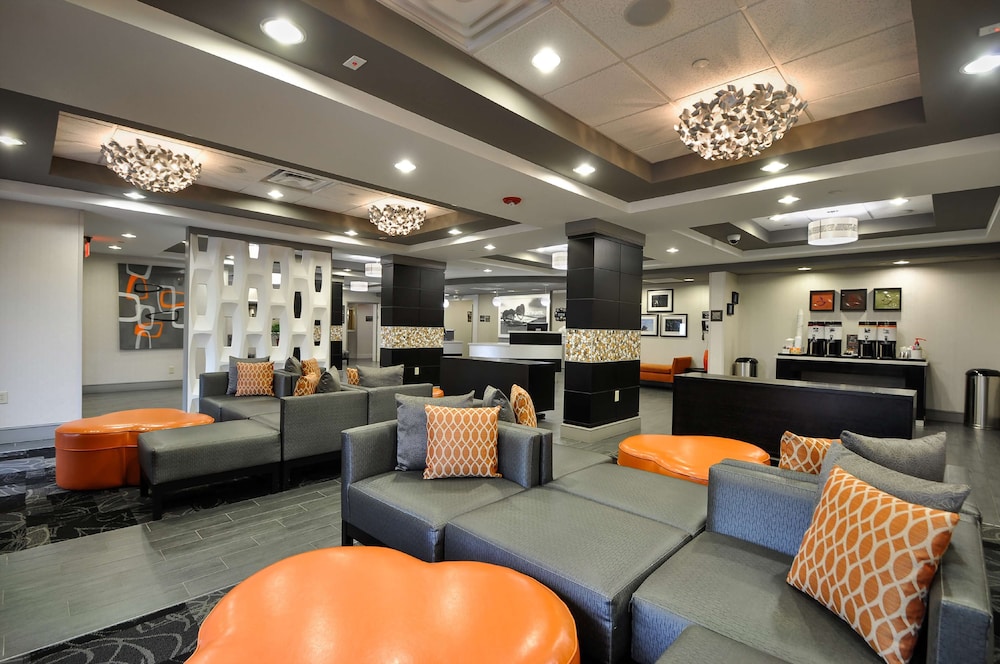 Hampton Inn Stafford/Quantico & Conference Center, Va 12/48