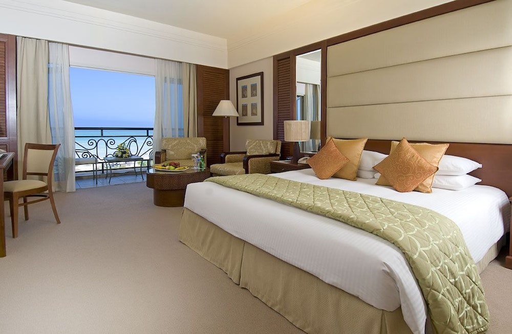 Danat Jebel Dhanna Resort 8/50