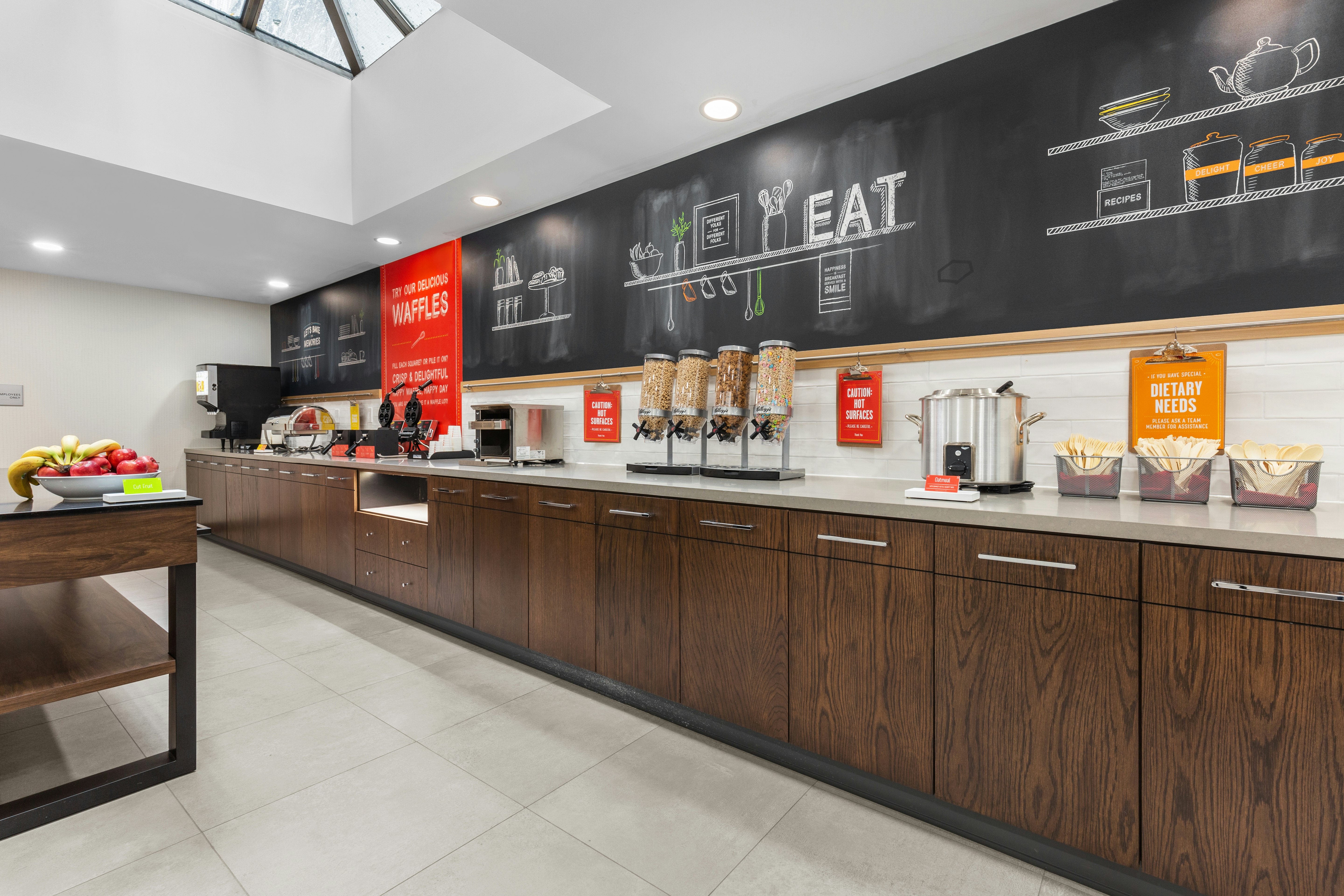 Hampton Inn & Suites by Hilton Toronto Downtown 5/18