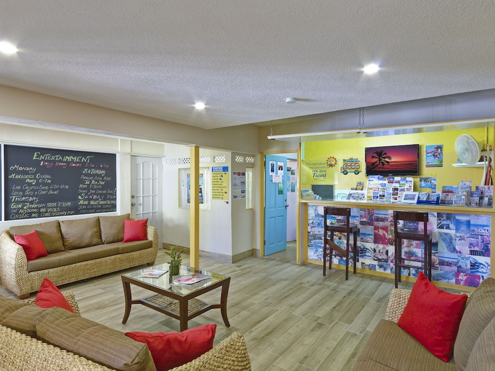 Coconut Court Beach Hotel 24/50