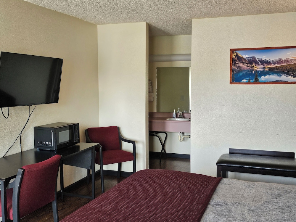 Sumner Motor Inn 43/55