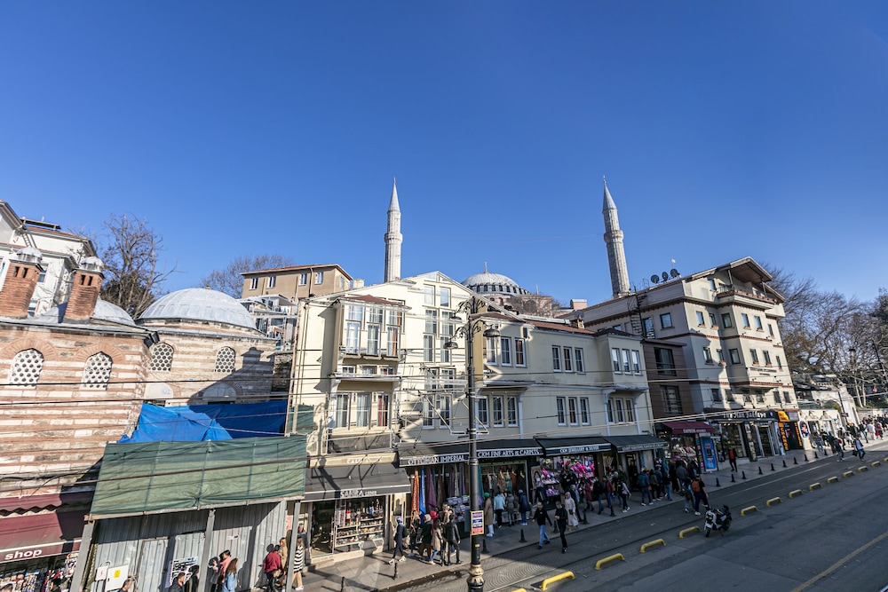 Elasophia Hotel 32/38