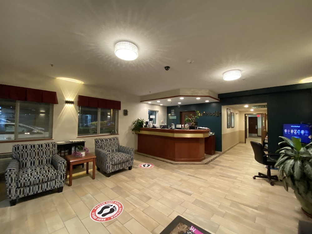 Travelodge Suites By Wyndham Newberg 9/60