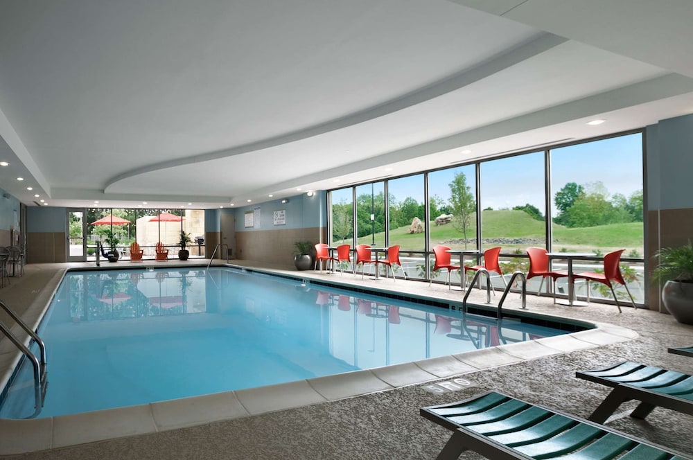 swimming pool spa
