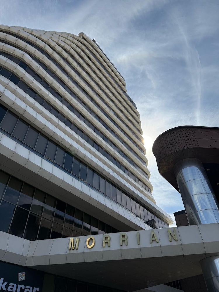 Morrian Hotel 5/50