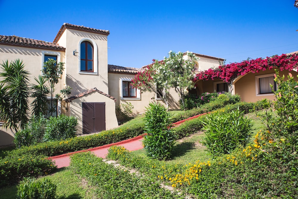 Cala Luas Resort 36/45