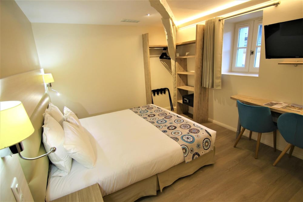 Montaigne 20/50