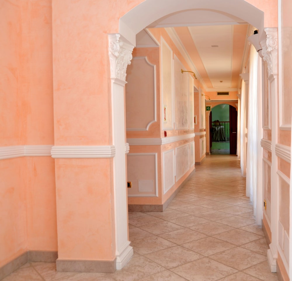 Afrodite Boutique Hotel 42/64