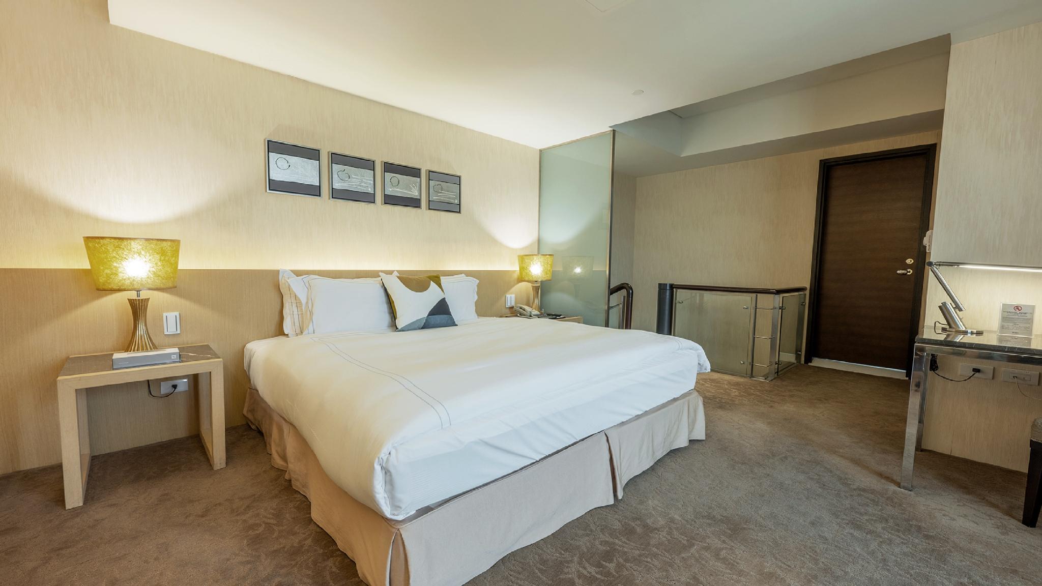 Penthouse Suite