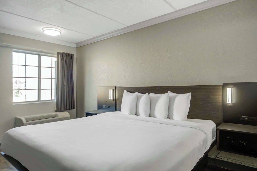 Motel6 San Antonio, TX – I-35 North Corridor 18/37