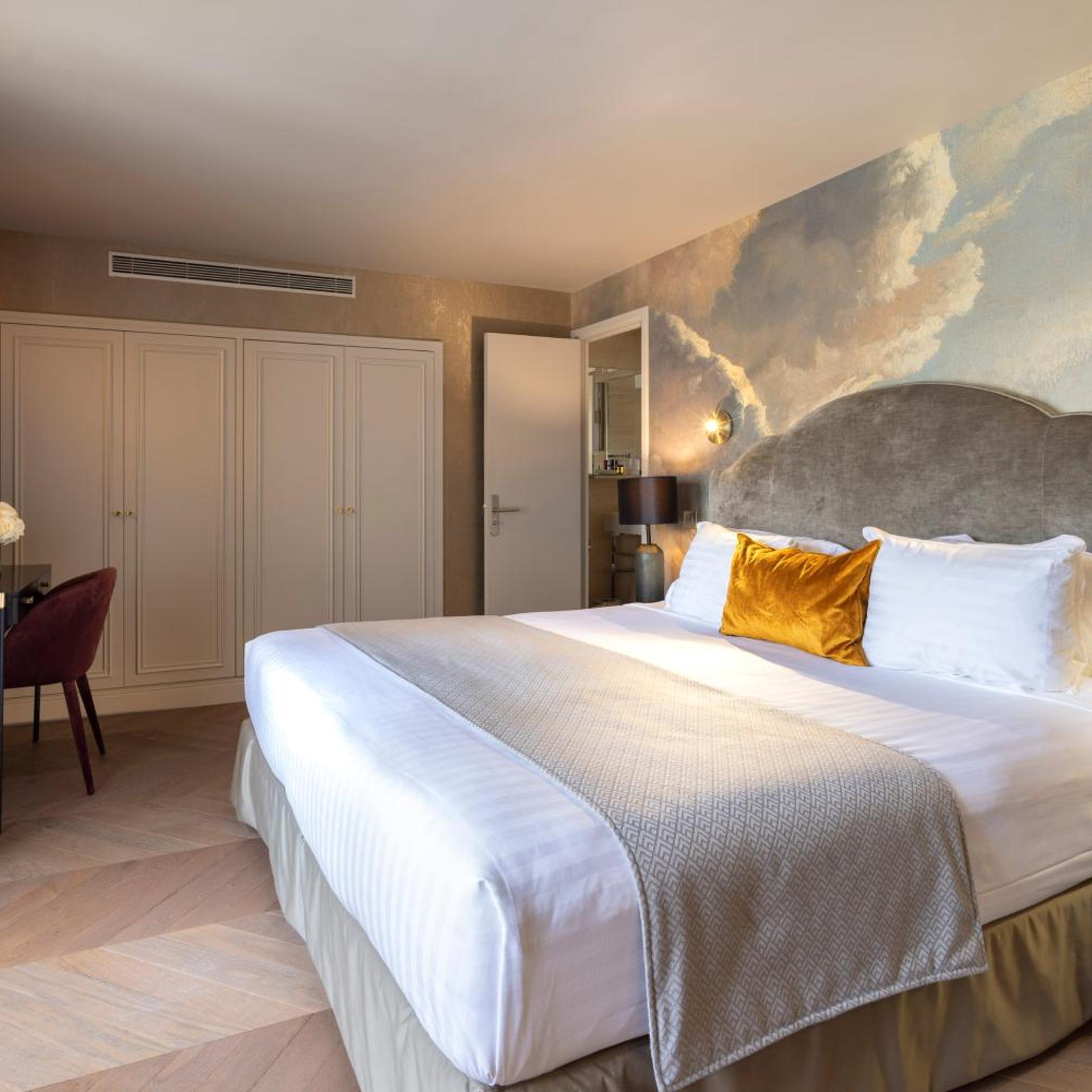 غرفة سيغنتشر بسرير مزدوج بشرفة، Hotel Residence Foch 5/10