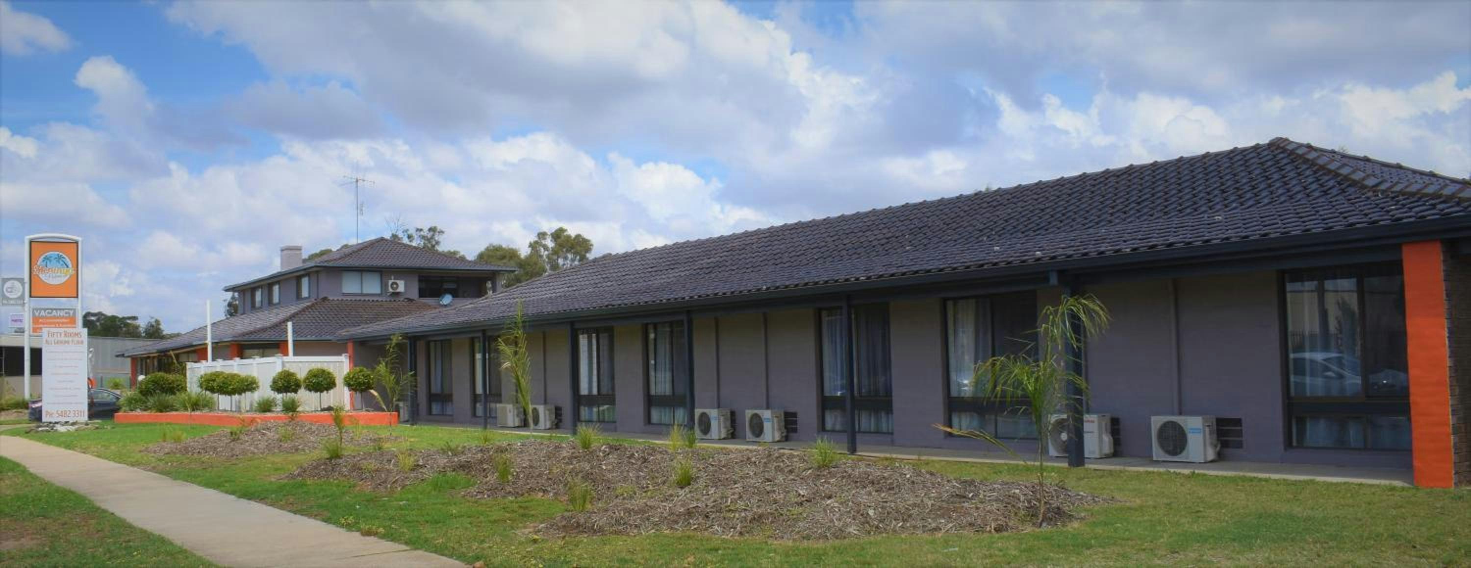 Meninya Palms Moama 54/59