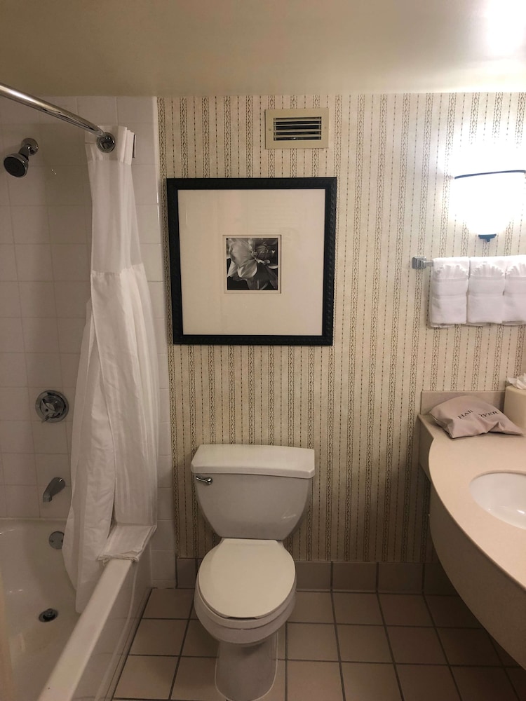 Hilton Garden Inn Addison, IL 12/43