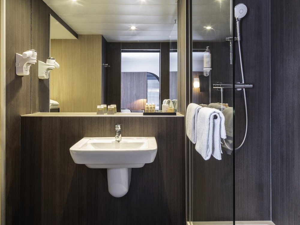 Mercure Versailles Chateau 62/63