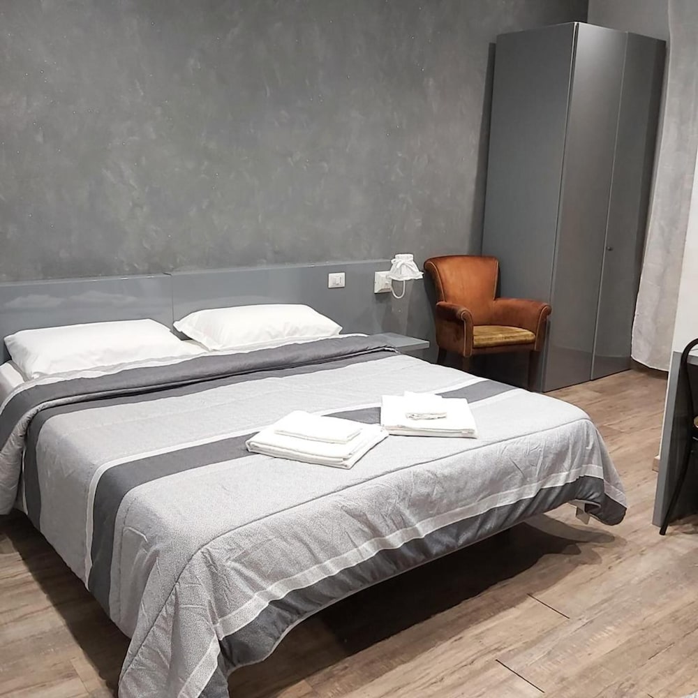 Hotel Convertini 24/55