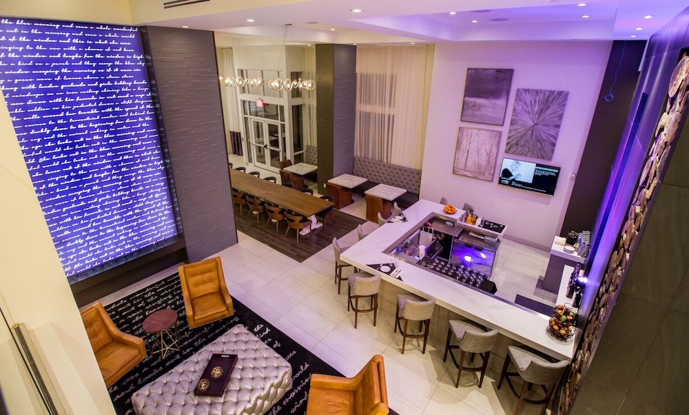 Tryp By Wyndham Savannah 33/60
