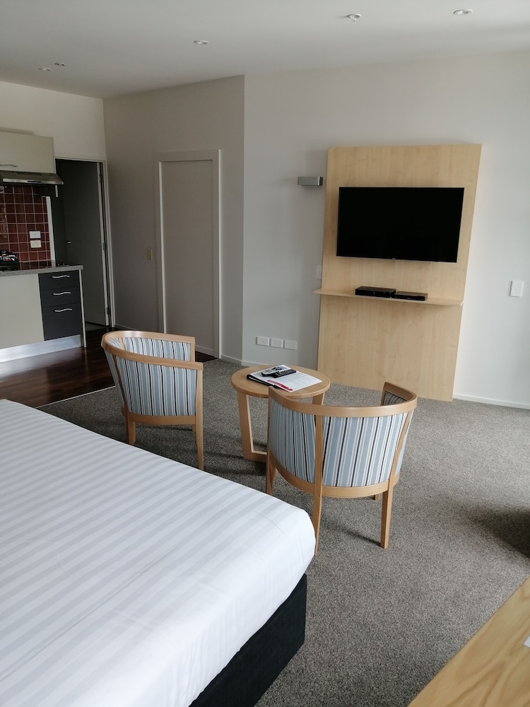 Marsden Suites Nautilus Orewa 30/59