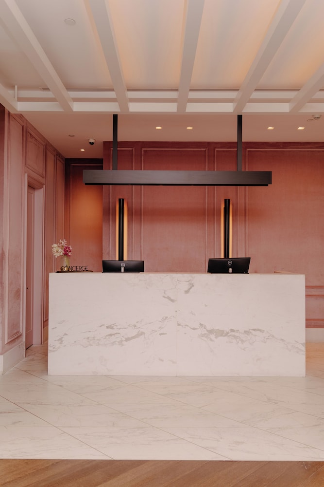 Four Seasons Hotel Montreal 8/68