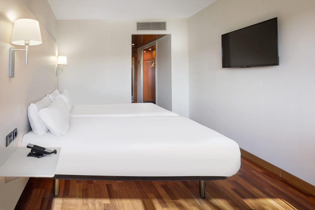 Room at B&B HOTEL Jerez, JEREZ DE LA FRONTERA