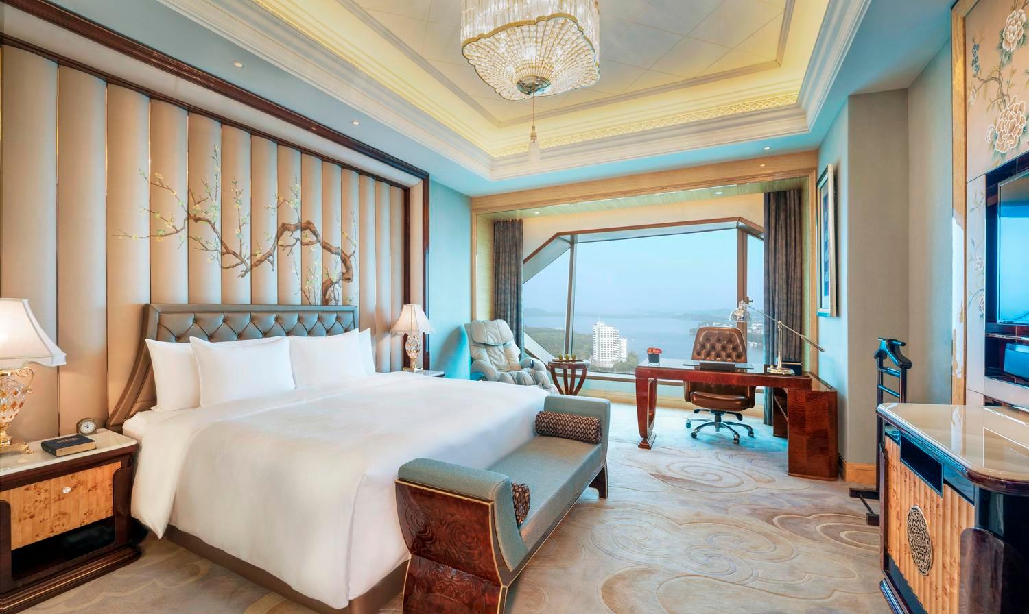 غرفة تنفيذية، Wanda Reign Wuhan 2/3