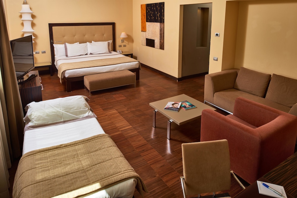 Hotel Cruise 54/73
