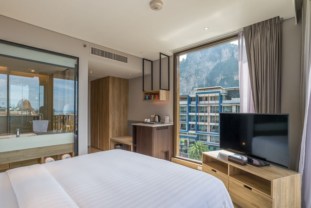 Holiday Inn Resort Krabi Ao Nang Beach 22/79