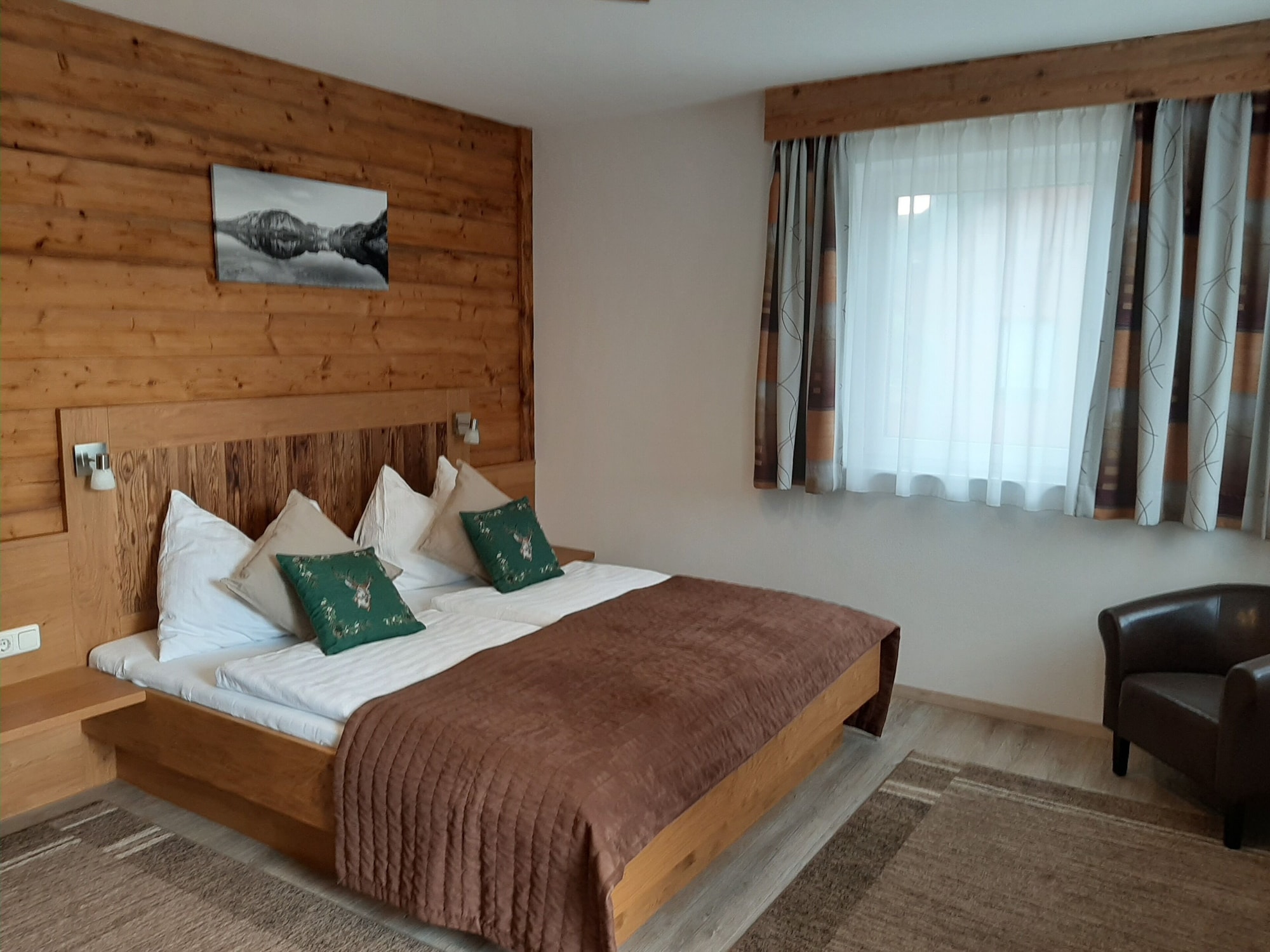 COMFORT, DOUBLE BED