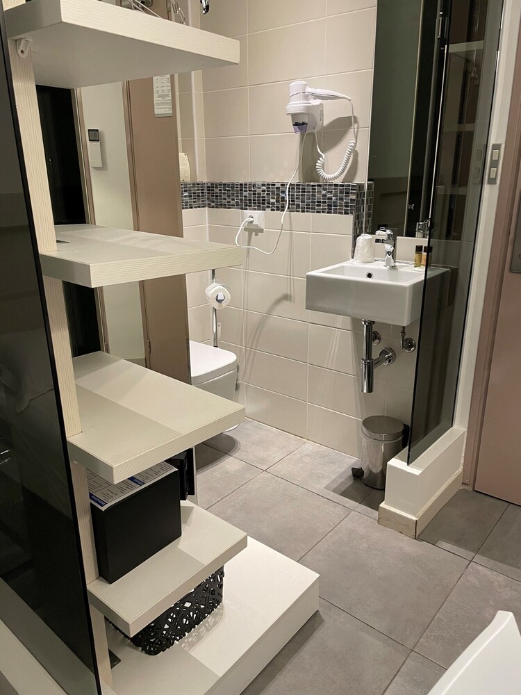 HOTEL ANNA LIVIA 32/56