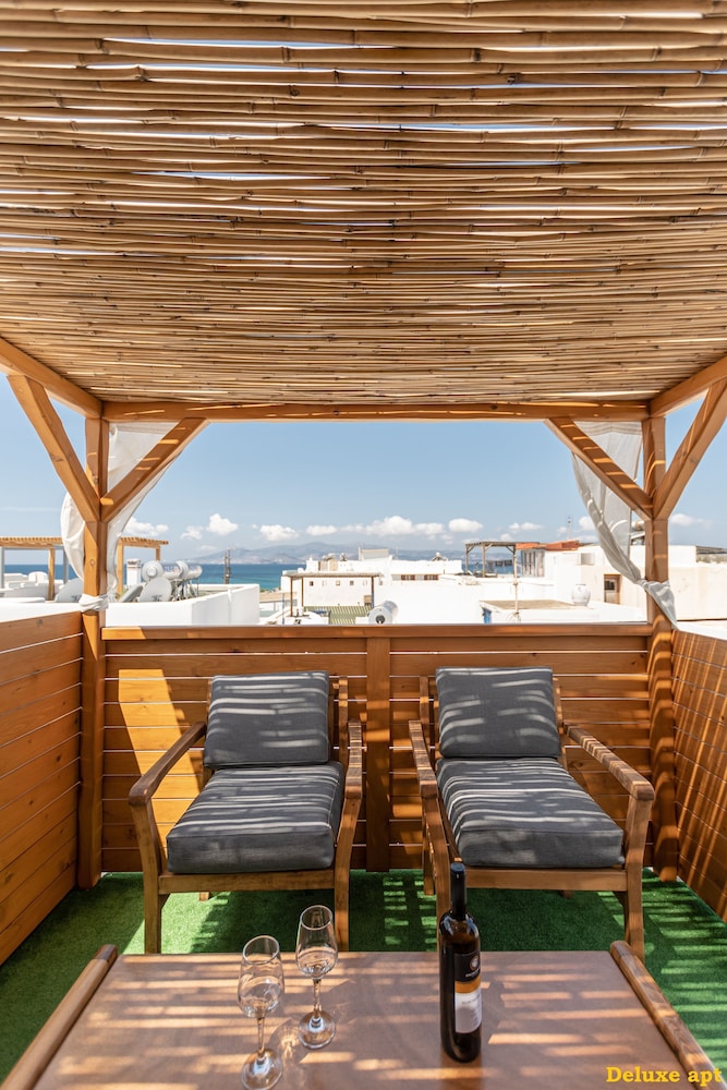 Aphrodite Luxury Apartments 16/36