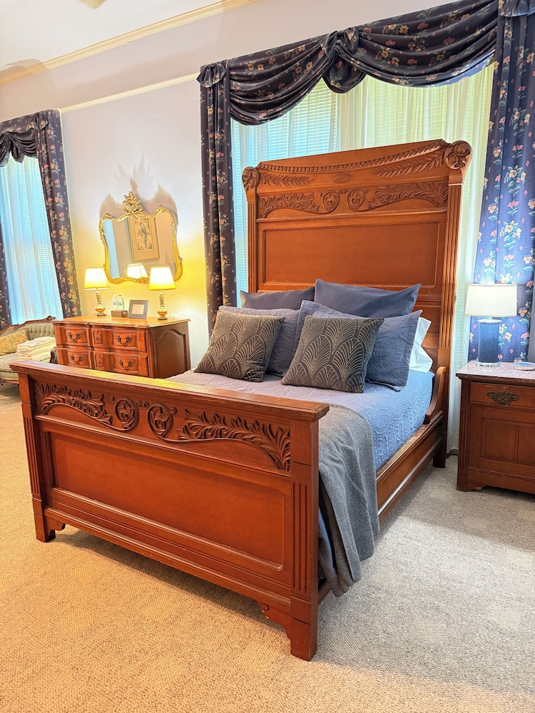 Manor, Suite, Double Bed