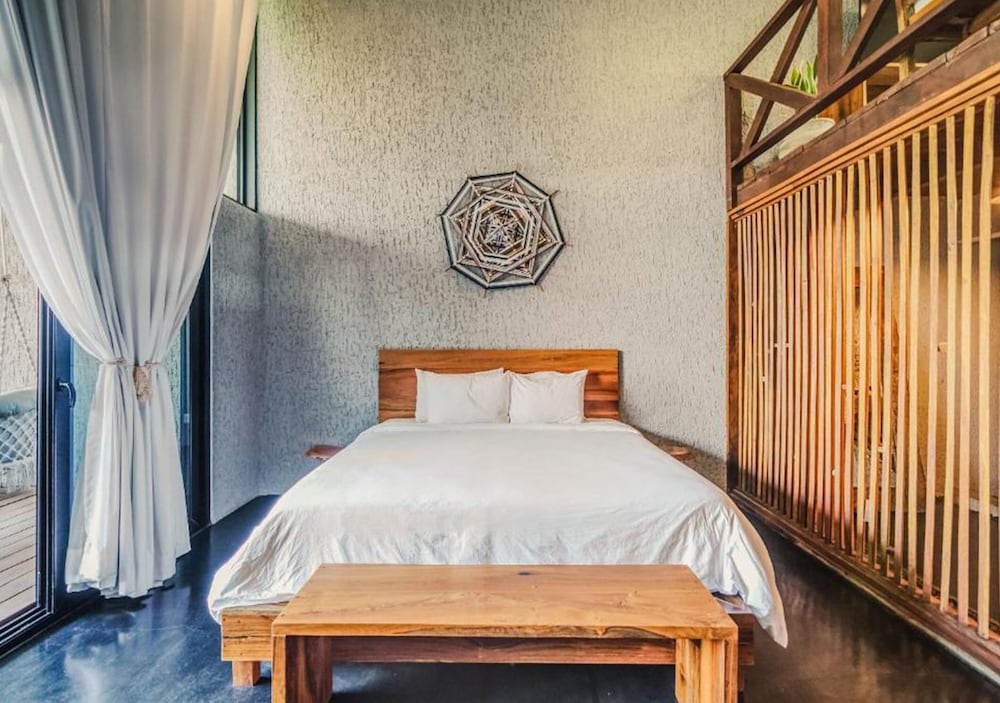 VILLA, PLUNGE POOL