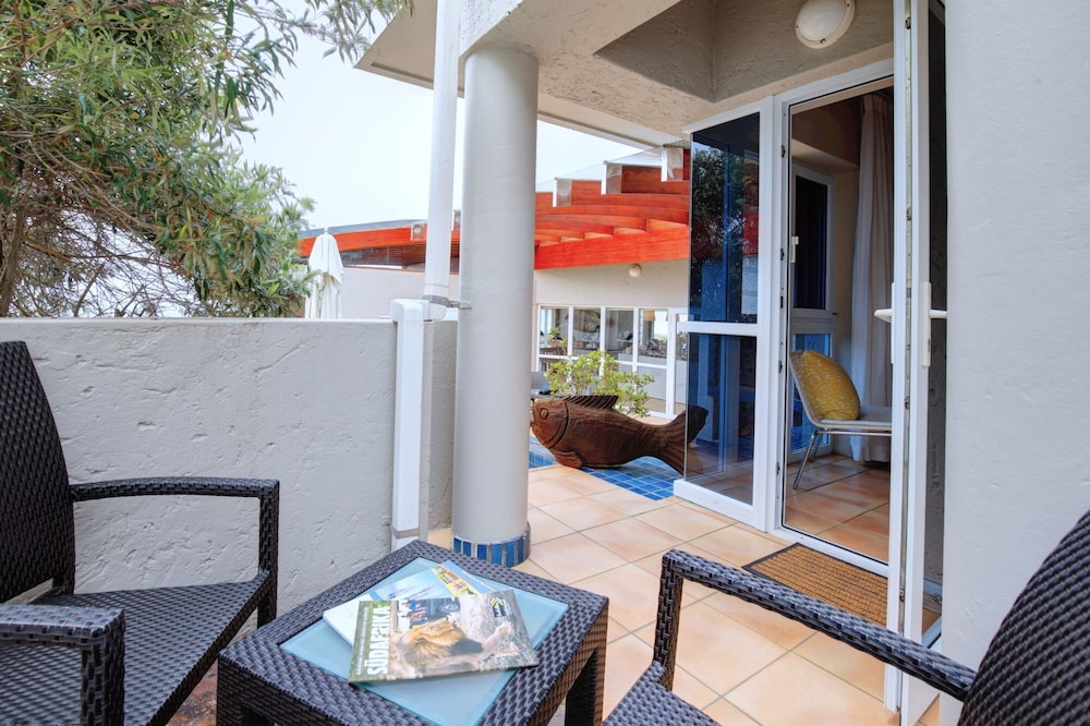 Periwinkle Guest Lodge 29/41