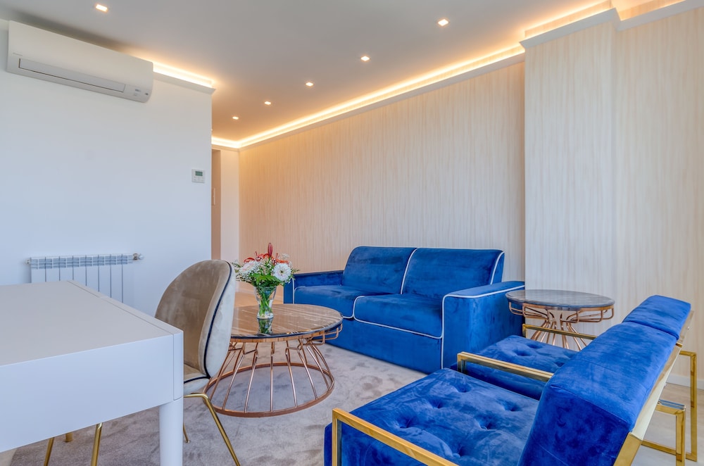Lido Hotel 34/50