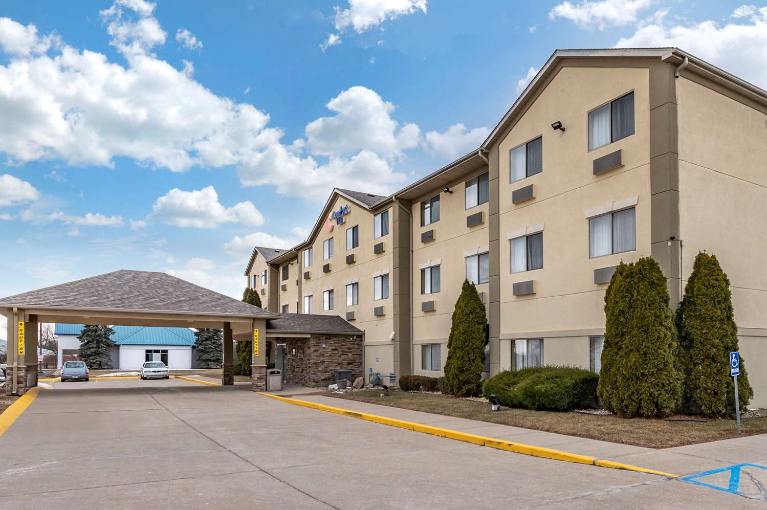 Comfort Inn Shelbyville North 15/17