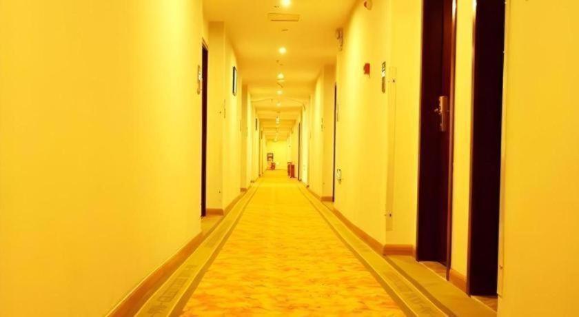 GreenTree Inn Changzhou Henlin Town Zhongtian Express Hotel 28/48