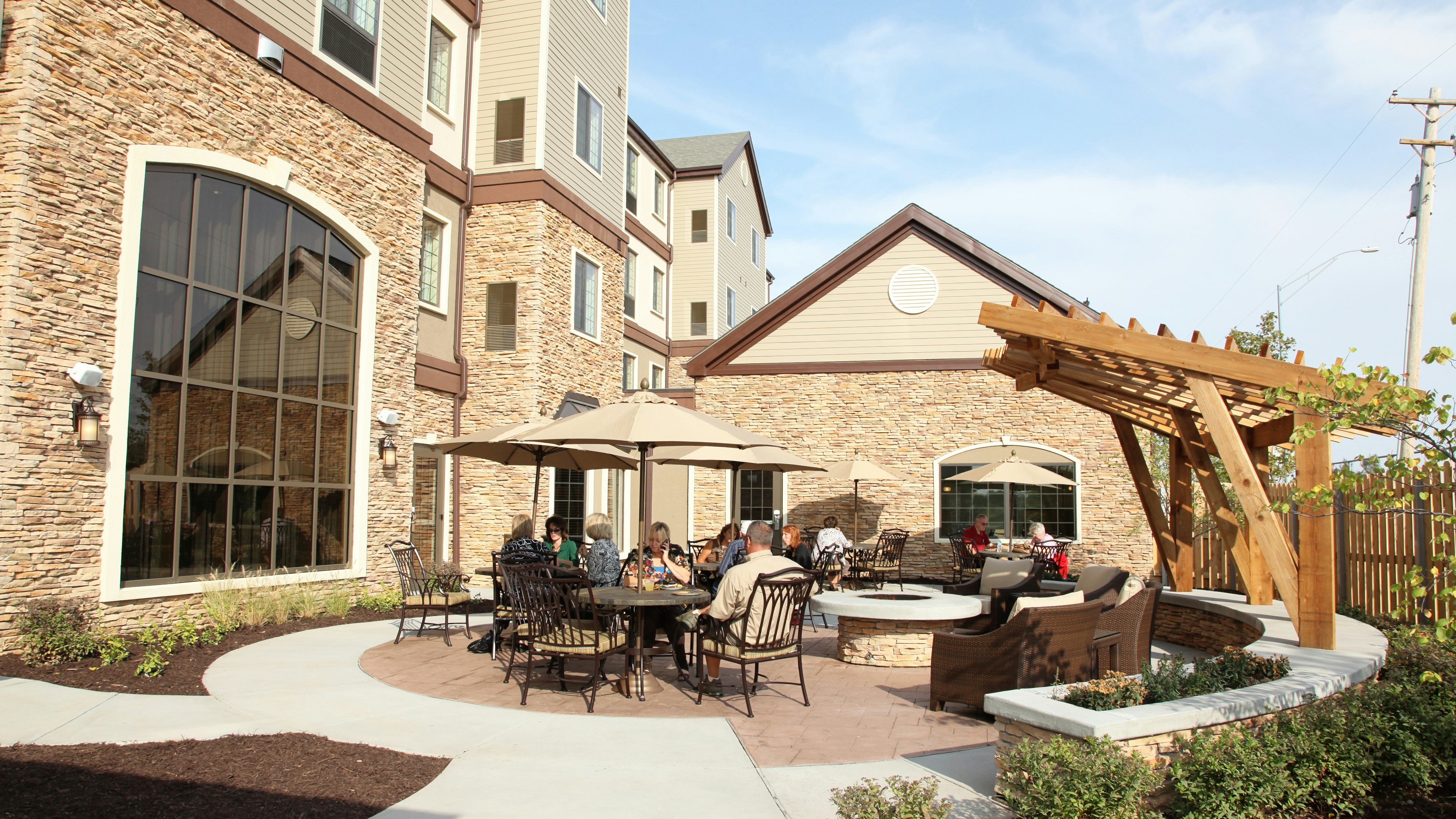 STAYBRIDGE SUITES LINCOLN NORTHEAST 53/59