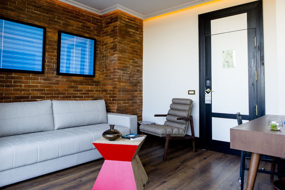 Only You Hotel Atocha 44/70