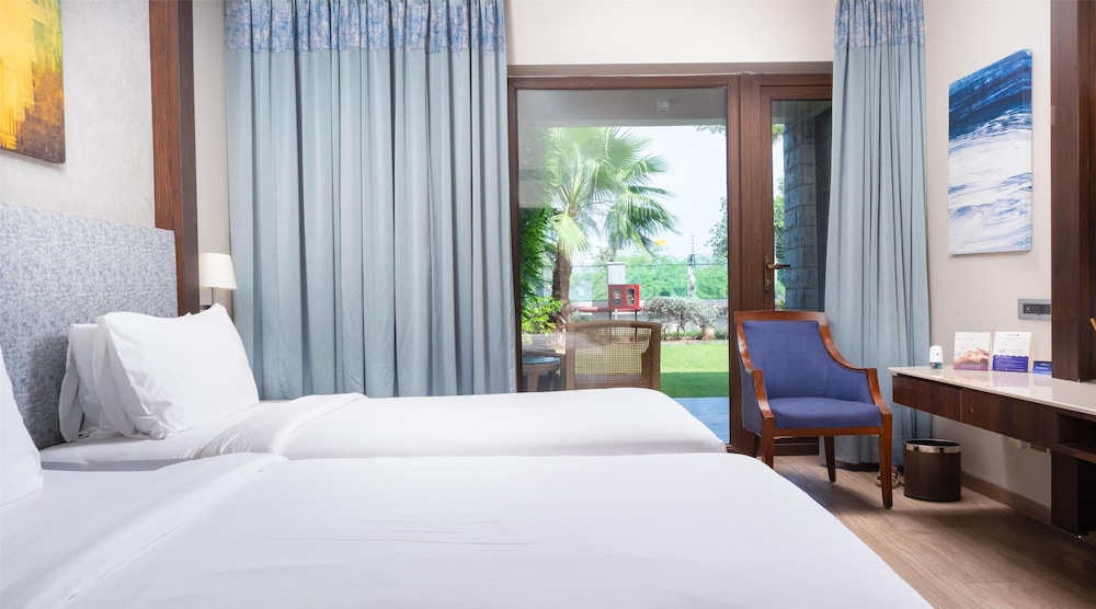 Radisson Blu Resort Visakhapatnam 12/47