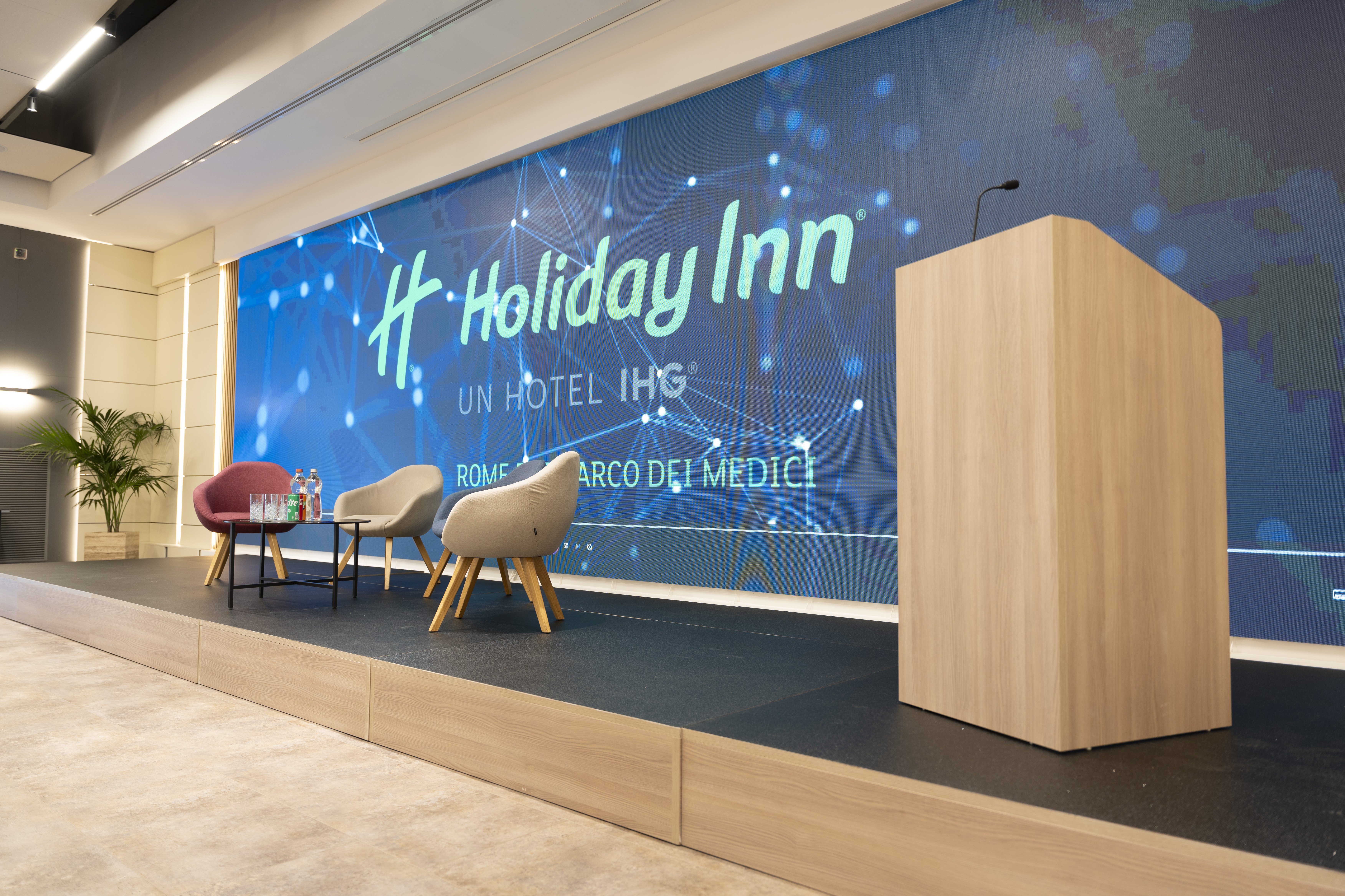 Holiday Inn Rome Eur Parco Dei Medici 12/77