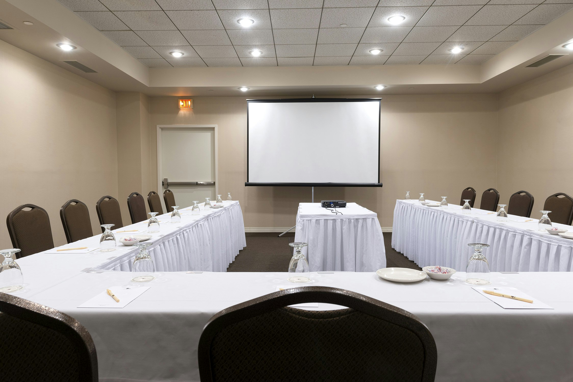 Doubletree By Hilton Hotel Binghamton 42/51