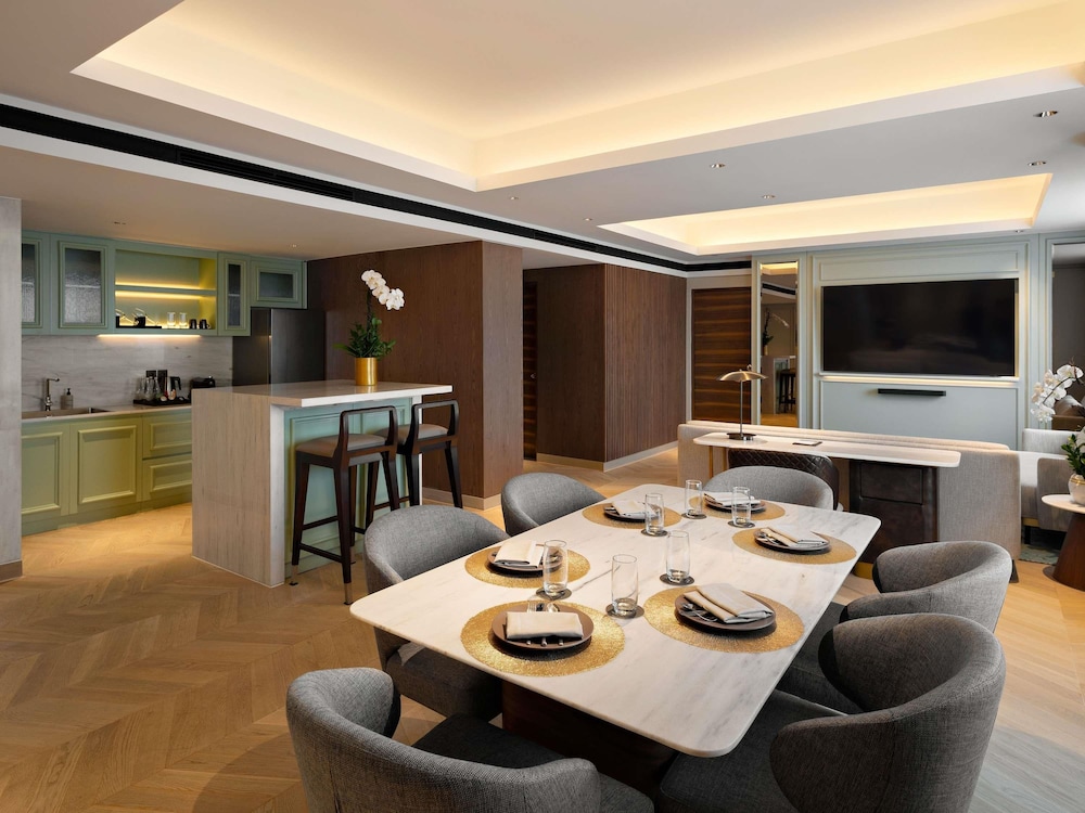 Movenpick Hotel Jakarta City Centre 46/60