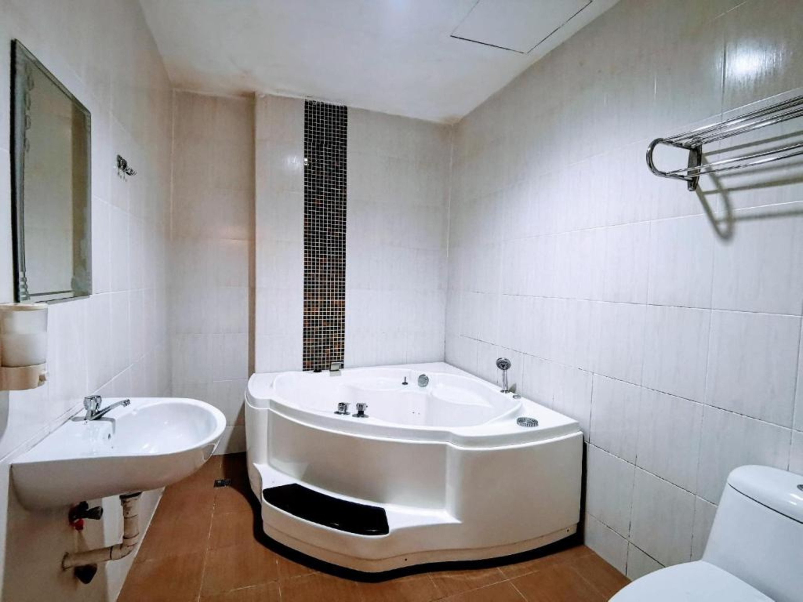 Juru Hotel 23/23