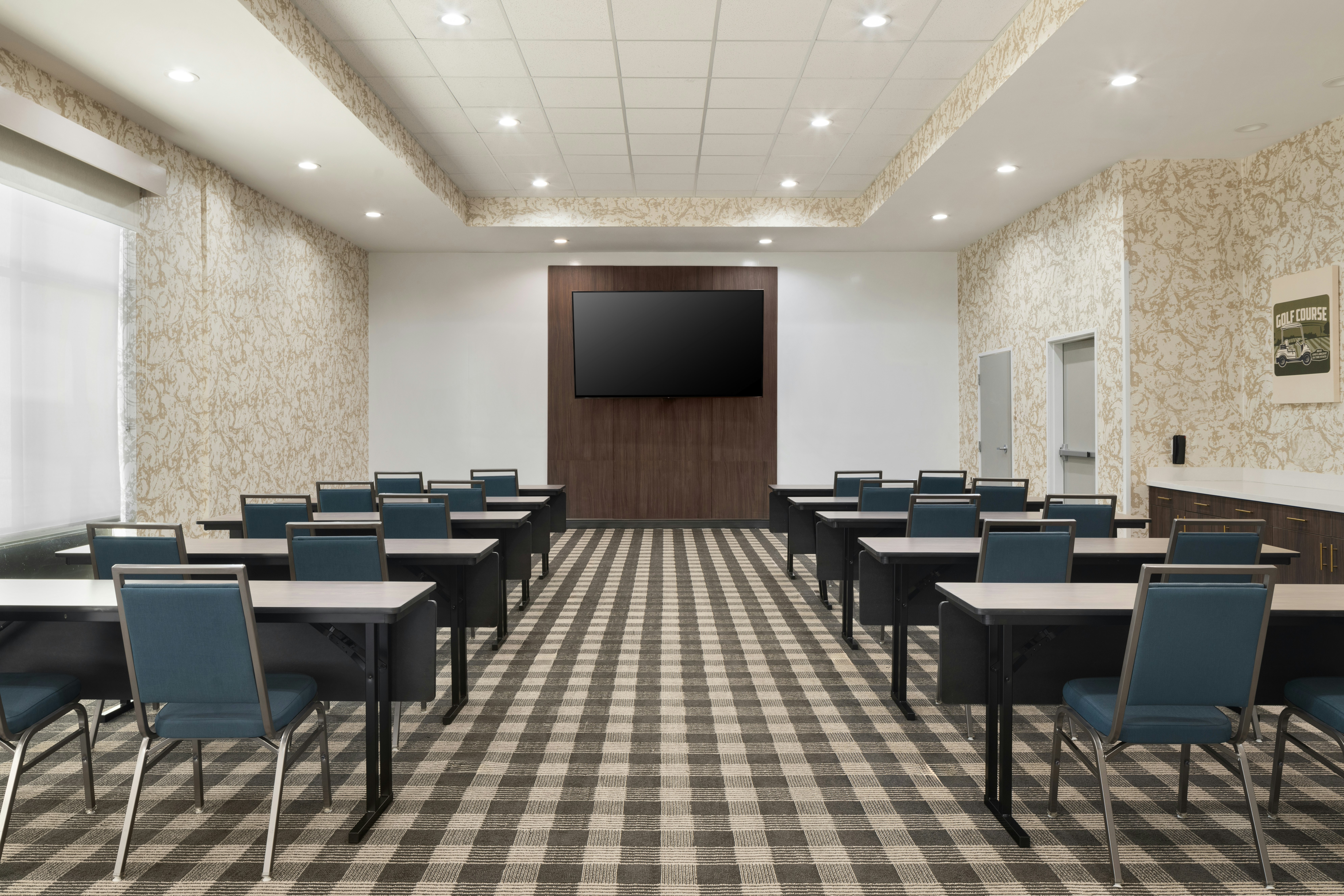 Hampton Inn and Suites Amarillo West, TX 34/42