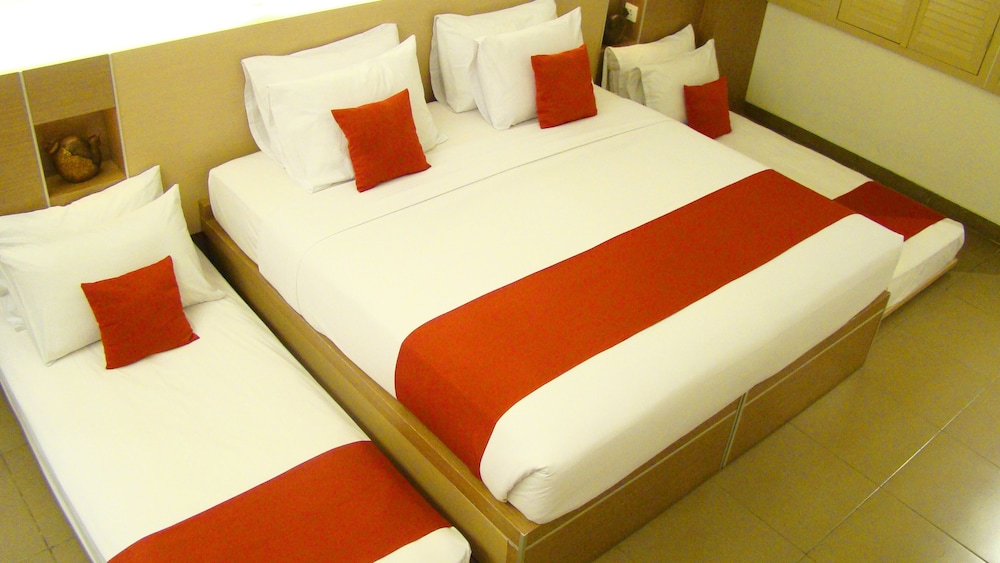 MUTIARA HOTEL 10/30